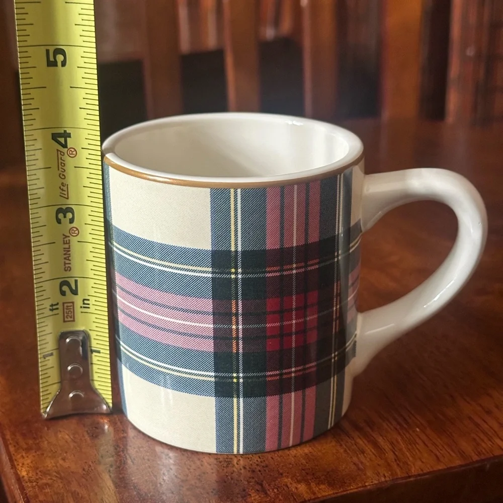Williams Sonoma Tartan Plaid Mug Gold Rim Cozy Cabin Chic